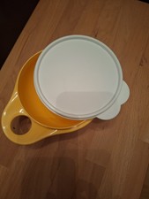 Tupperware Maximilian