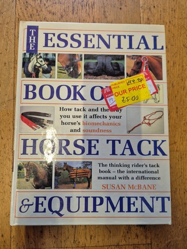 The esential book horse - the,