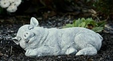 Steinfigur Schwein Schweinchen liegend Gartenfigur frostfest wetterfest Deko