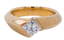 NEU Ring 750/- / 18K Gelbgold