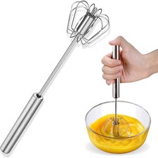 Kochutensilien Schneebesen