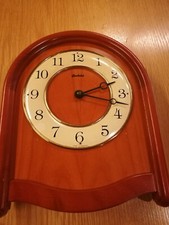 Wanduhr antik - Holz - Schmeckenbecher Uhr