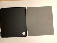 TOLINO Epos 3 32 GB eReader Schwarz 8 Zoll 300 x 1440x 1920 Pixel E-Ink +Hulle