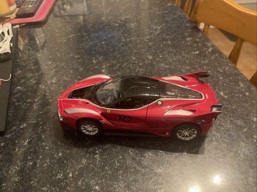 Custom ferrari fxx maßstab - custom,