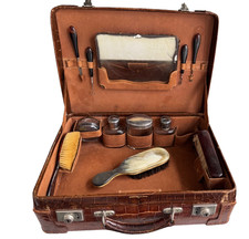 alter  Mädler Kosmetikkoffer