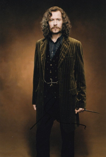 Gary oldman signed autograph - gary,