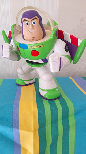 Disney pixar buzz - buzz, lightyear