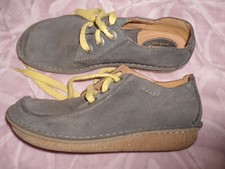 CLARKS ARTISAN DAMEN WILDLEDER