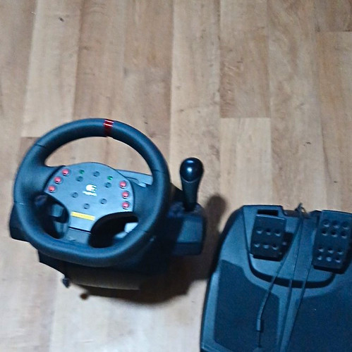 Logitech momo racing - momo,