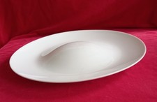 CONRAN Designer Servierplatte 35cm weiß mittig nach oben gewölbt Teller