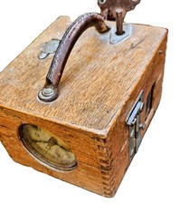 Alte Brieftaubenuhr -