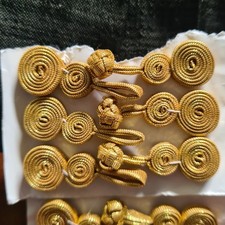 8 Knöpfe, Gewandschließe,  Thailand, goldfarbend  Stoff, neuwertig hochwertig 