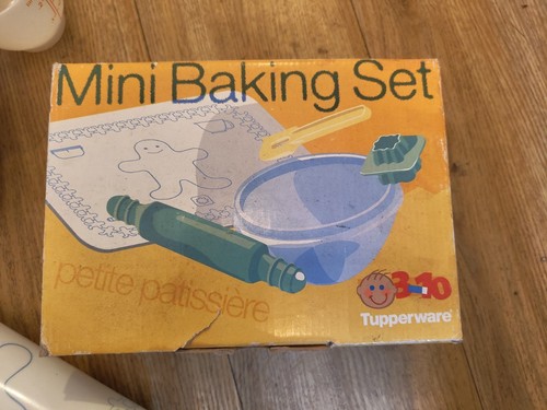 Tupperware mini baking set - mini,