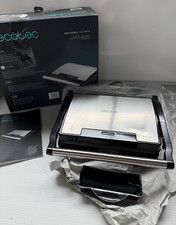 Cecotec Rock'nGrill 1500 Rapid Elektrogrill. RockStone-Gehäuse hat kleine Beule