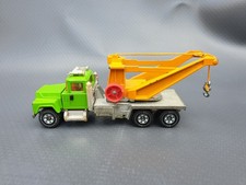 SIKU Mack Abschleppwagen grün