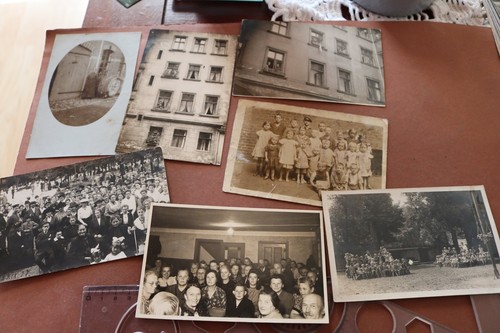Sieben alte fotos gruppen - alte,