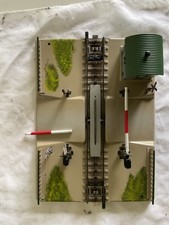 BASTLERLOT  MÄRKLIN HO mechanisch betätigter Bahnübergang (7390) in OVP