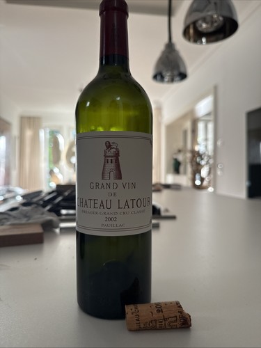 Château latour 2002 pauillac - château,