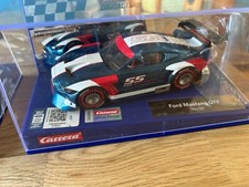 Carrera  20030940 Ford Mustang GT Y inklusive Original Zubehör 