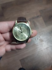 Klassische Armbanduhr Quarz |