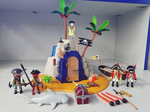 Playmobil pirates - playmobil,