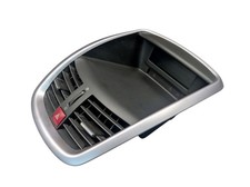 Luftdüse mitte Bordcomputer