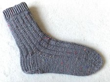 Socken, Handarbeit, einfarbig, schlicht, grau, Atelier Zitron, Gr 35/36