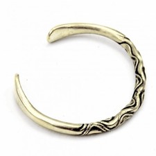 Tordierter Armring Mittelalter