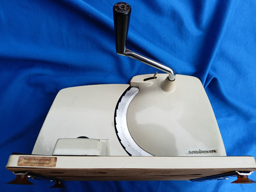 Vintage brotschmeidemaschine - vintage,