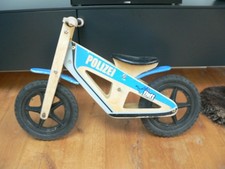 Mitwachsendes Polizei Holz