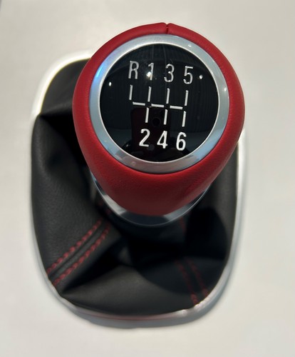 Opel adam corsa e - /,