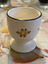 Eierbecher auf Fuß Zeller