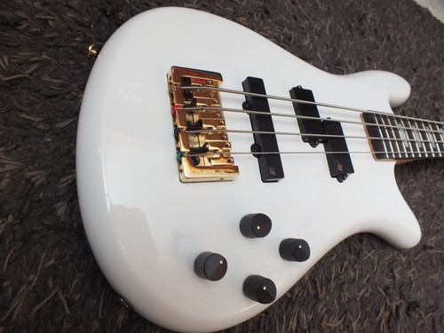 Spector bass 4 - 2, string