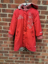 MM Dada roter Mantel Größe