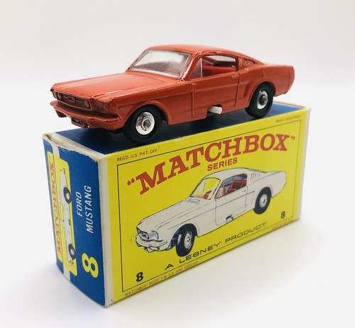 Matchbox red ford - rw,
