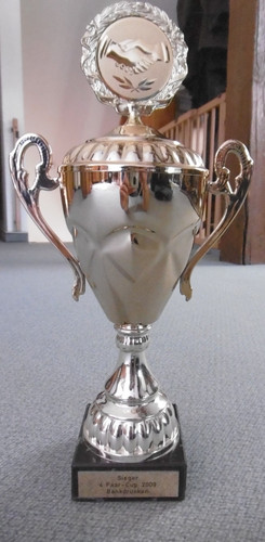 Goldener pokal größe 34 - pokal, ca.