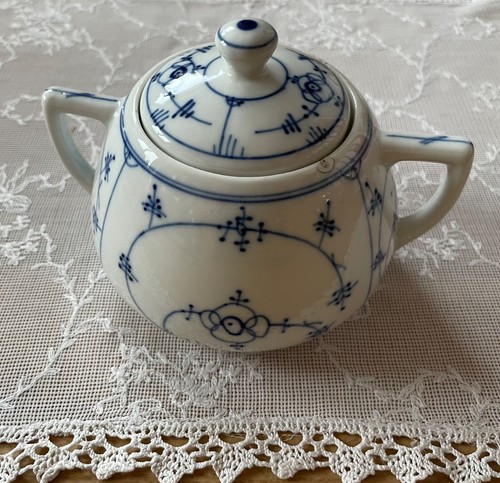 Alte zuckerdose strohblume - zuckerdose,
