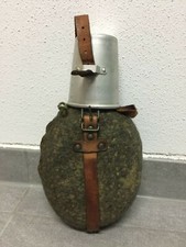 Alte Militär Trinkflasche mit Alu Becher aus der ehemaligen Tschechoslowakei