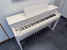 Yamaha Clavinova CLP-575 WH -