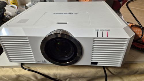 Mitsubishi wl7200u lcd beamer - mitsubishi,