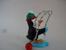 Weihnachts Deko / Pinguin mit grüner Mütze zum Anhängen