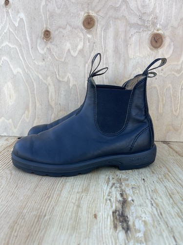 Blundstone men size 8 - size,