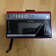 Walkman SANYO M GR59 rot mit FM/AM Vintage Kassettenspieler