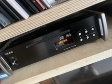 TEAC PD-501HR Hi-Res DSD Ref CD Player Transport (m. Fernbedienung) schwarz