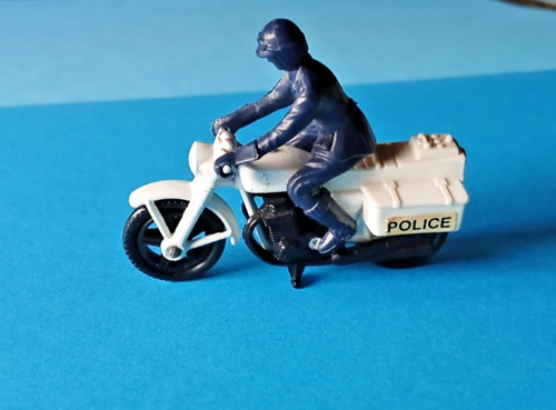 Matchbox police motorcycle - matchbox, ©