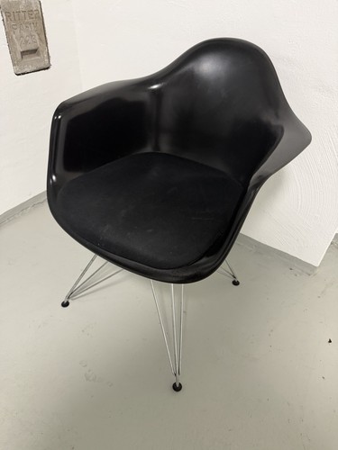 Vitra eames armchair original - vitra, armchair,
