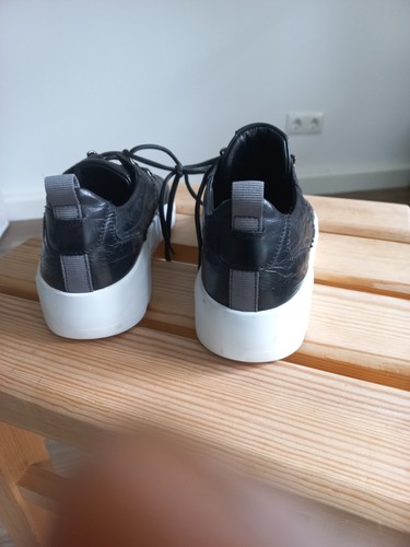 Second hand schuhe - second,