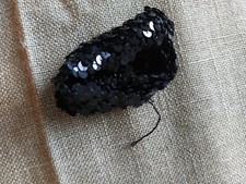 Bordüre schwarz Pailletten   2  cm breit.   Rest.   ca. 75 cm