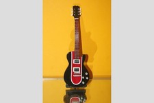 Miniaturgitarre Slash GUNS N ROSES Gibson Corvette RED BLACK Gitarre Echtholz 25