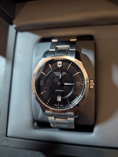 Victorinox swiss army - victorinox,